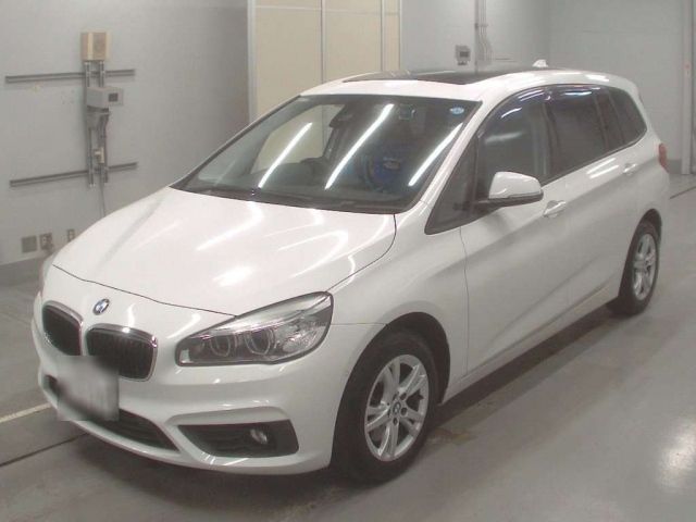 10081 Bmw 2 series 2D15 2016 г. (CAA Tokyo)